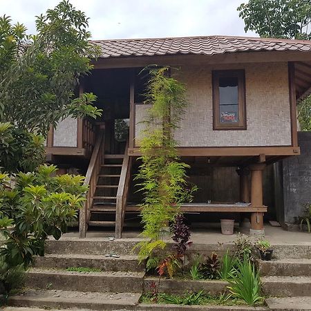 Radiya Guesthouse Sembalunlawang Exterior foto